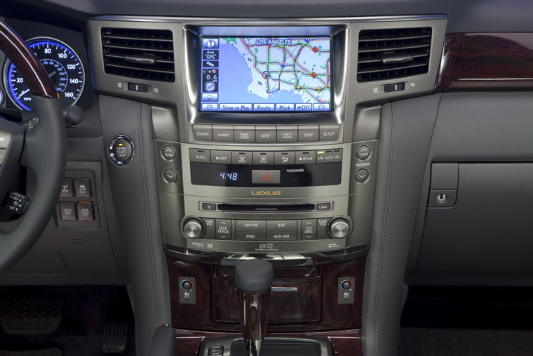 2010 Lexus LX 570 Center Stack Picture