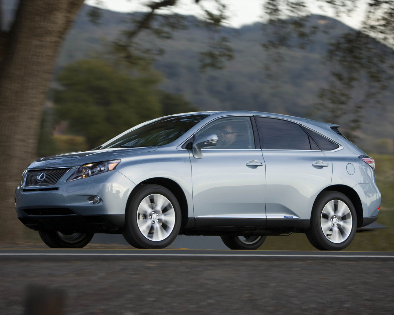 Lexus RX Desktop Wallpaper