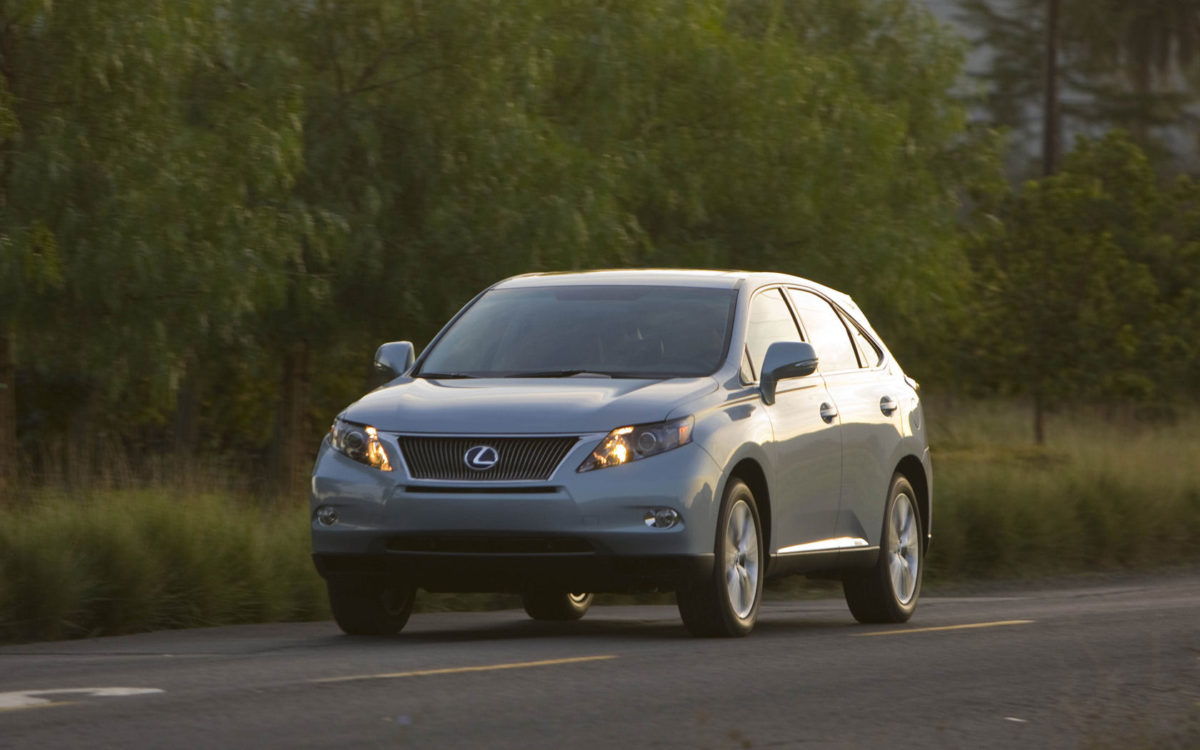 Lexus RX Desktop Wallpaper