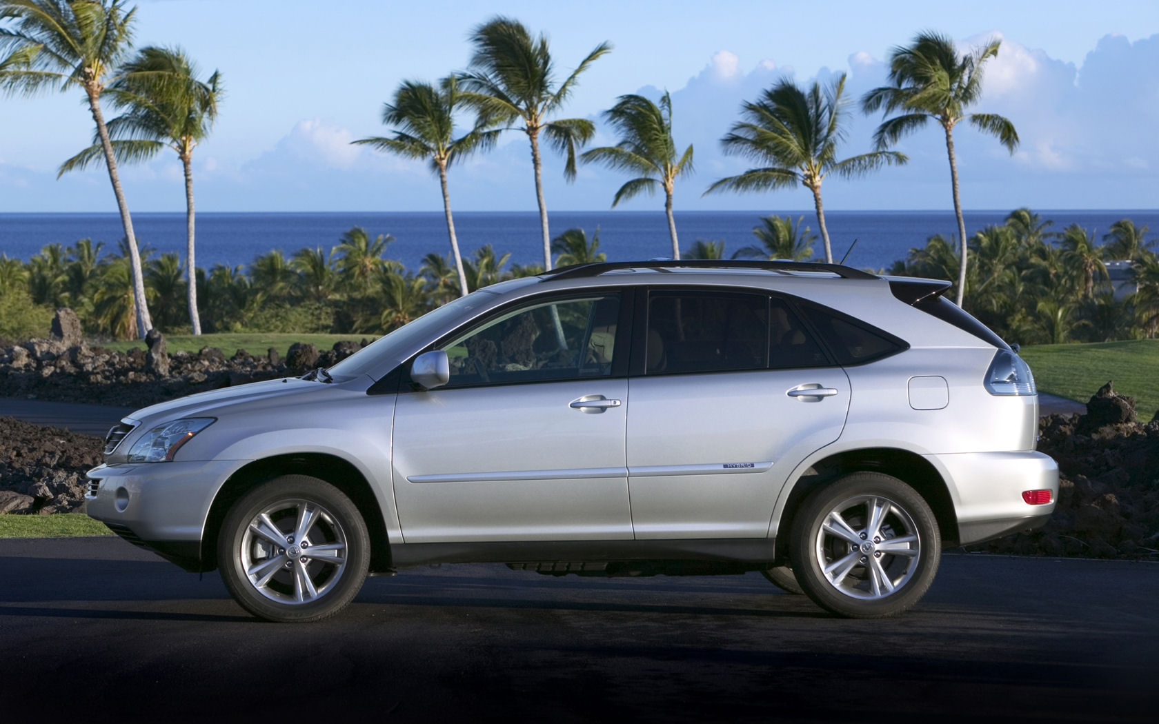 Lexus RX Desktop Wallpaper