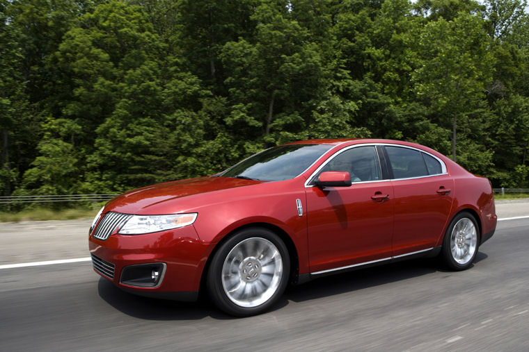 2009 Lincoln MKS Picture