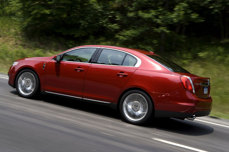 2009 Lincoln MKS Picture