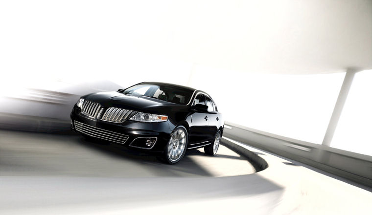 2009 Lincoln MKS Picture