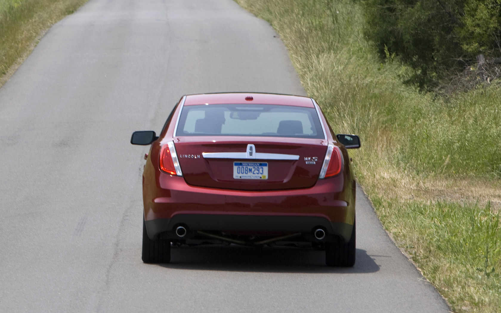 Lincoln MKS Desktop Wallpaper