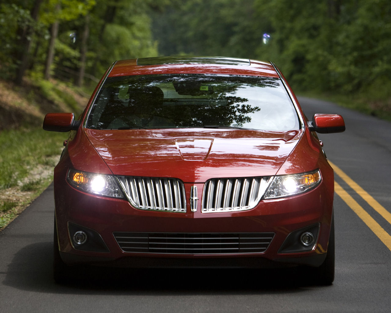 Lincoln MKS Desktop Wallpaper