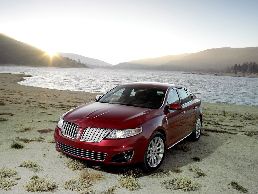 Lincoln MKS Desktop Wallpaper