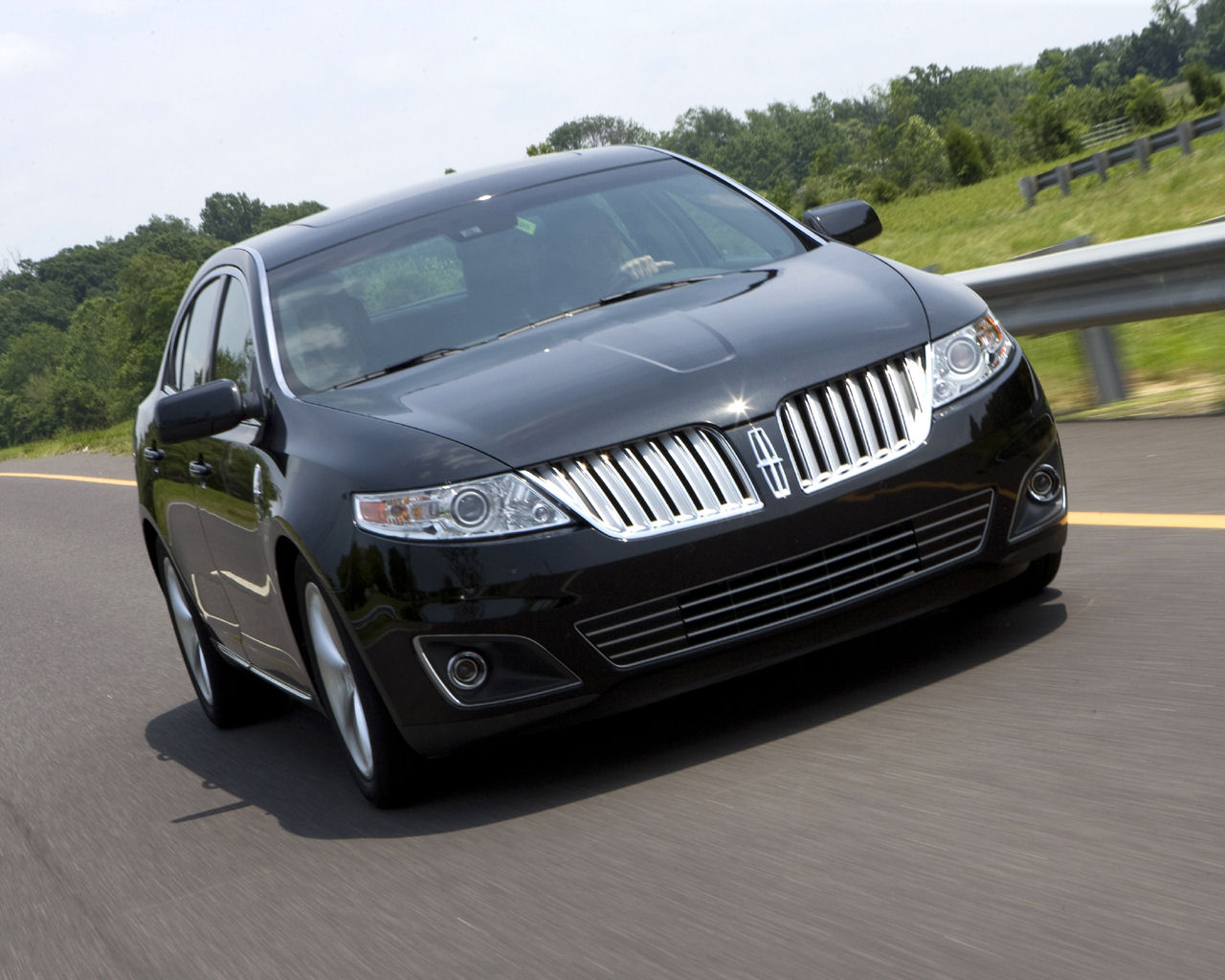 Lincoln MKS Desktop Wallpaper