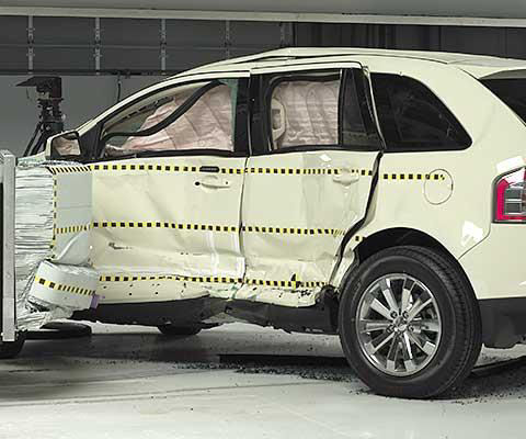 2009 Lincoln MKX IIHS Side Impact Crash Test Picture