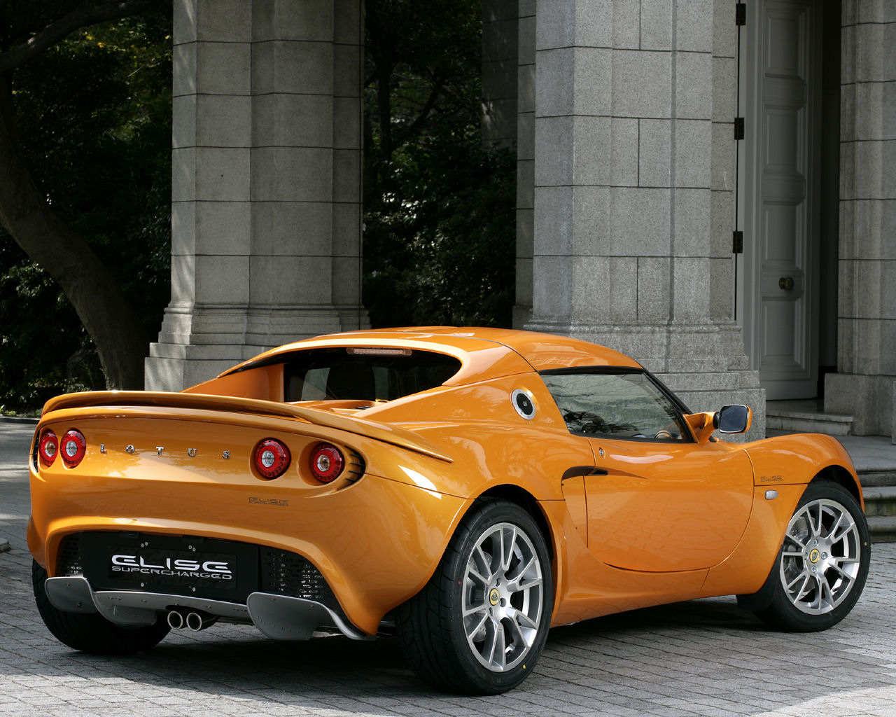 Lotus Elise Desktop Wallpaper