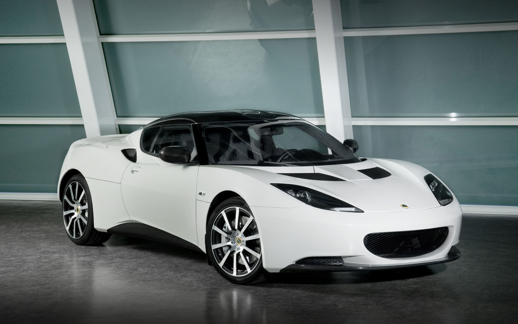 Lotus Evora Desktop Wallpaper