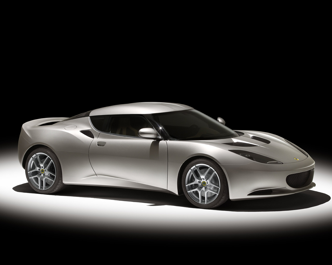 Lotus Evora Desktop Wallpaper