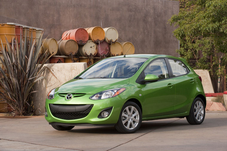 2011 Mazda 2 Picture