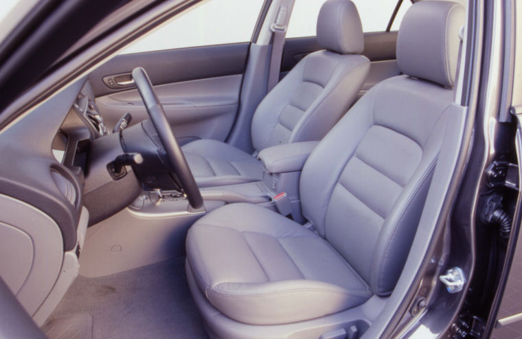 2003 Mazda 6 Front Seats - Picture / Pic / Image