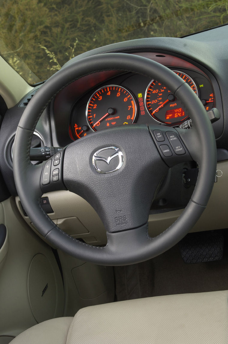 2008 Mazda 6s Hatchback Steering-Wheel Picture