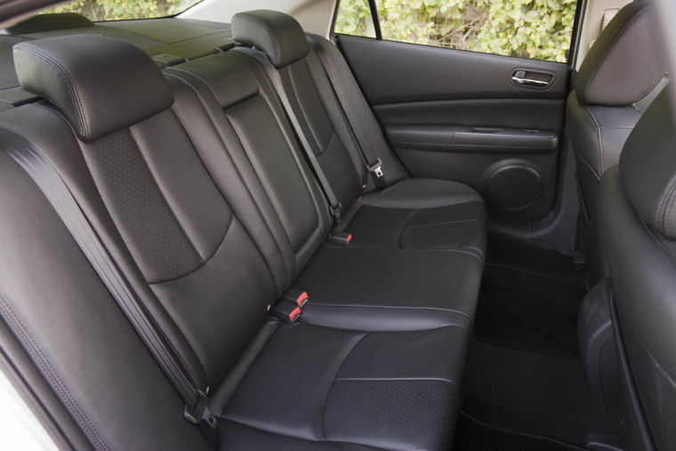 2010 Mazda 6s Rear Seats Picture