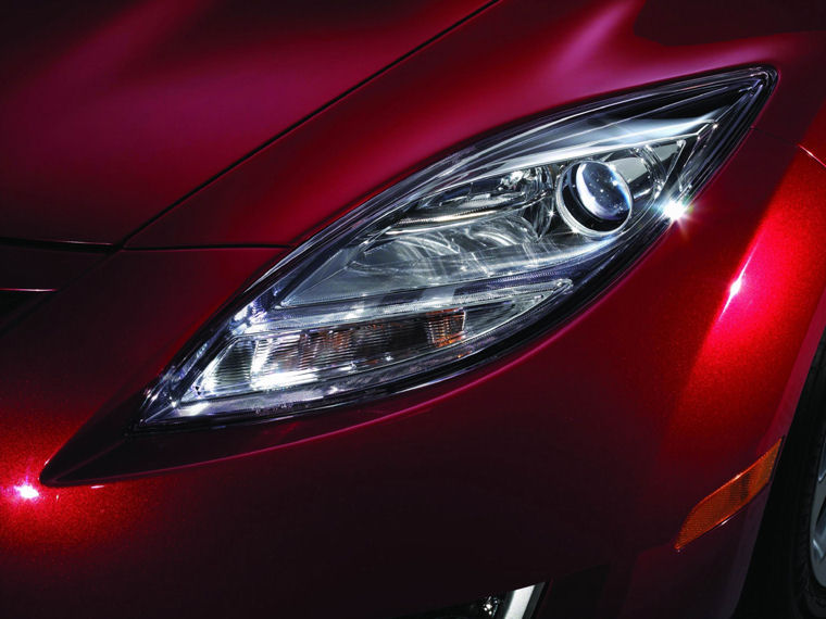 2010 Mazda 6s Headlight Picture