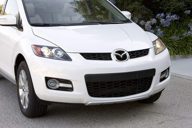 2009 Mazda CX7 Front Facia Picture