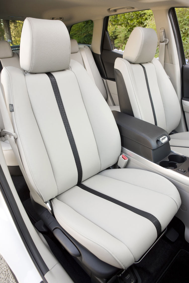 2009 Mazda CX7 Front Seats Picture