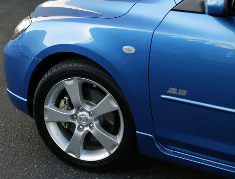 2004 Mazda 3s Hatchback Rim Picture