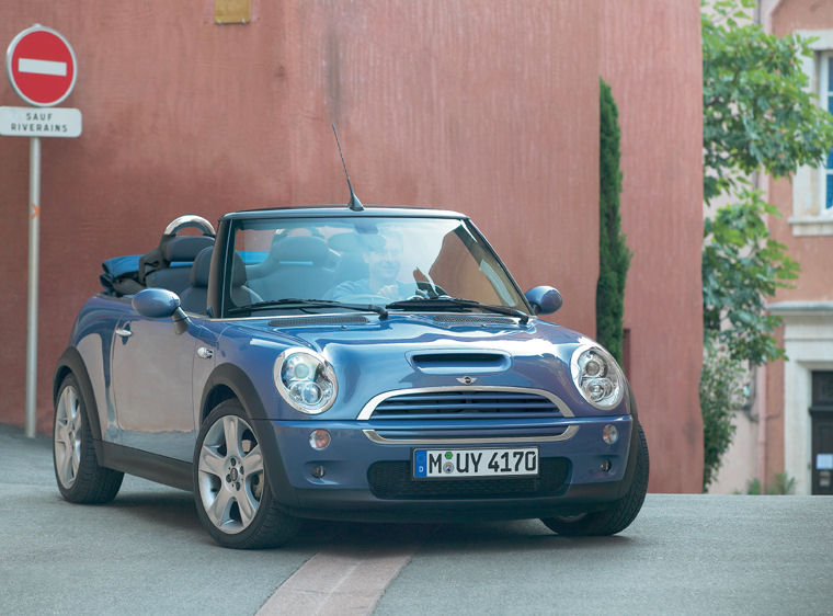 2005 Mini Cooper S Convertible Picture