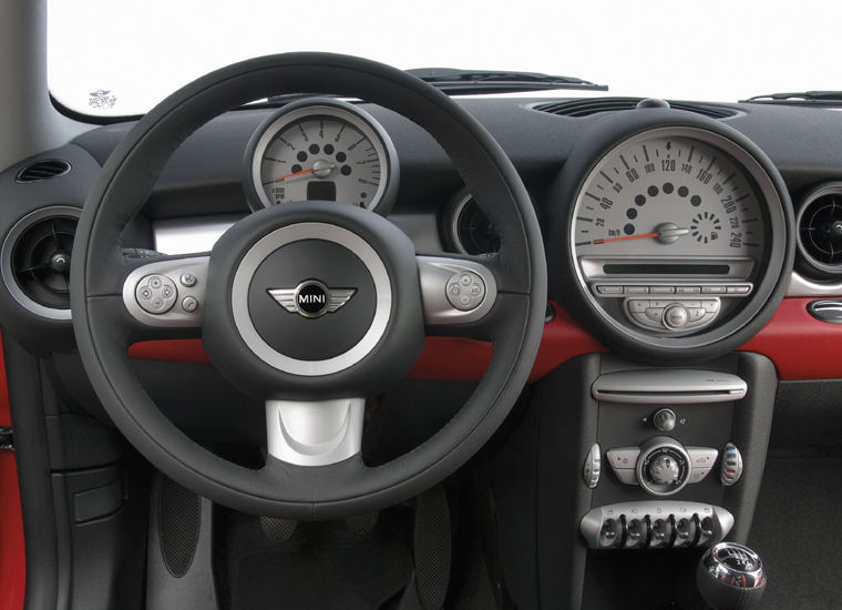 2007 Mini Cooper Cockpit Picture