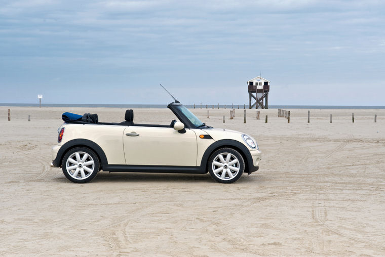 2009 Mini Cooper Convertible Picture