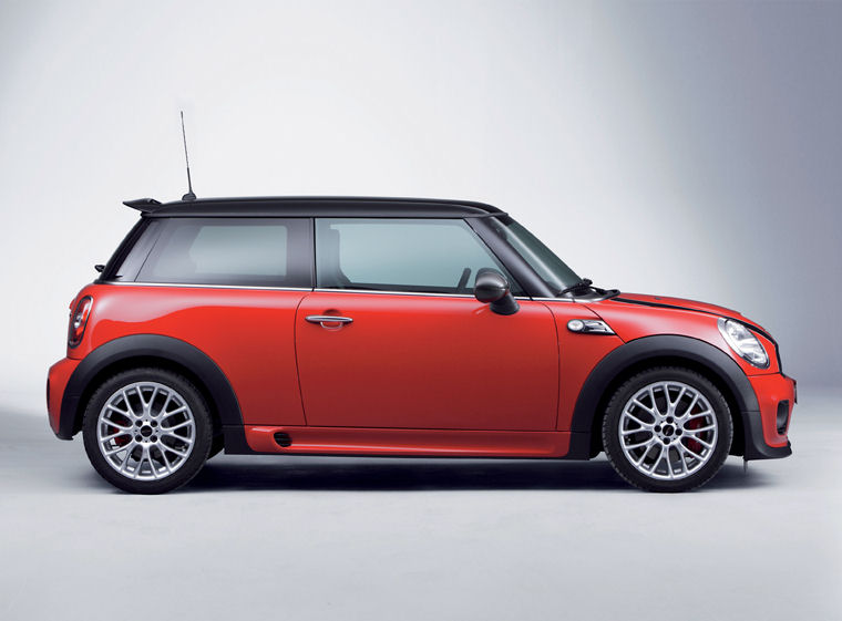 2009 Mini Cooper Works Picture