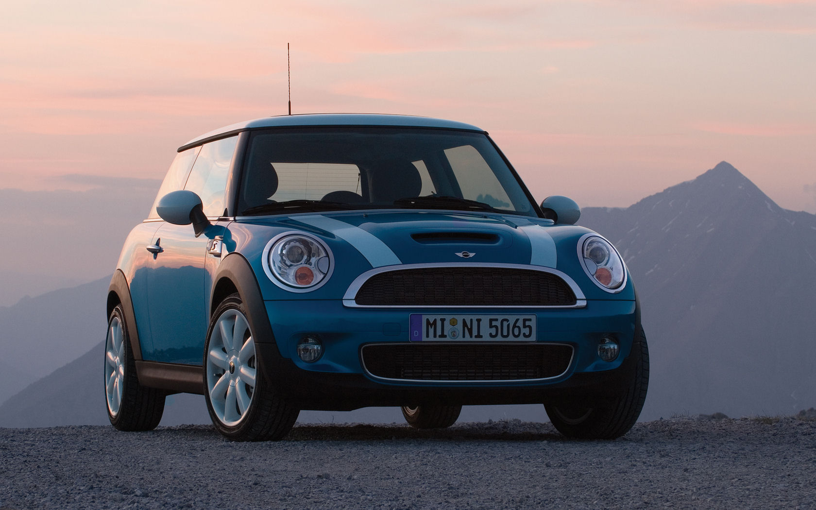 Mini Cooper Desktop Wallpaper