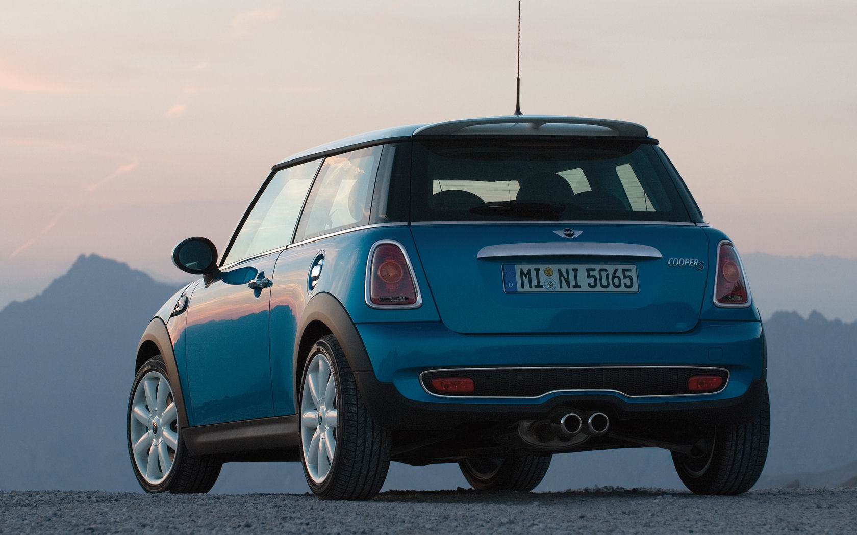 Mini Cooper Desktop Wallpaper