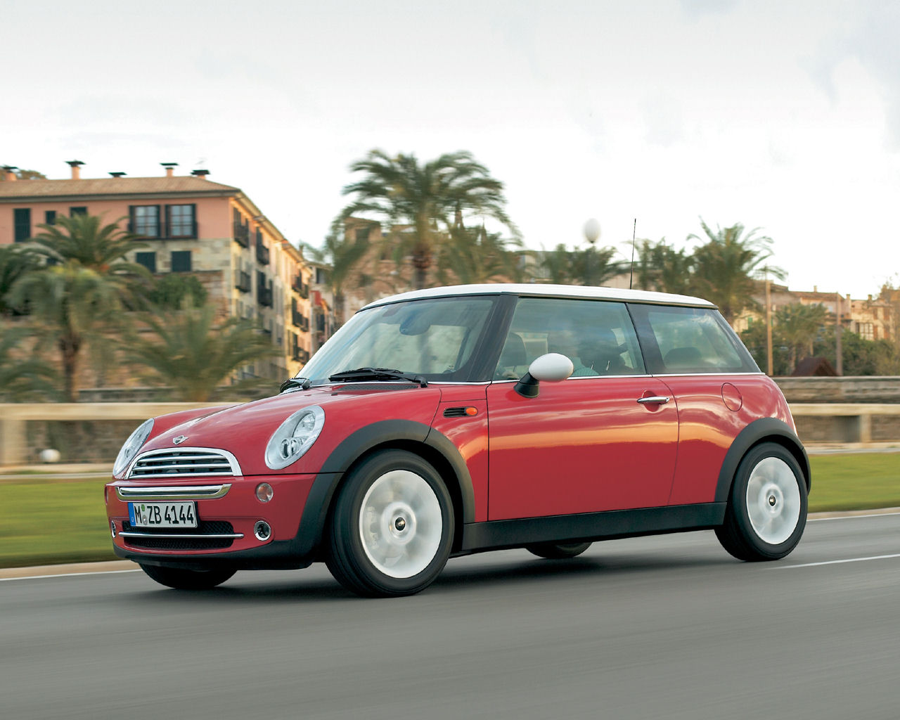 Mini Cooper Desktop Wallpaper