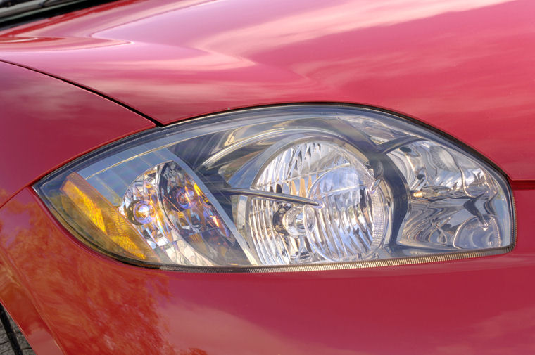 2006 Mitsubishi Eclipse GT Headlight Picture