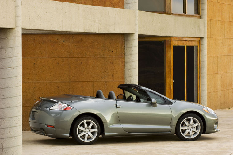 2007 Mitsubishi Eclipse Spyder GT Picture