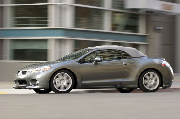 2007 Mitsubishi Eclipse Spyder GT Picture