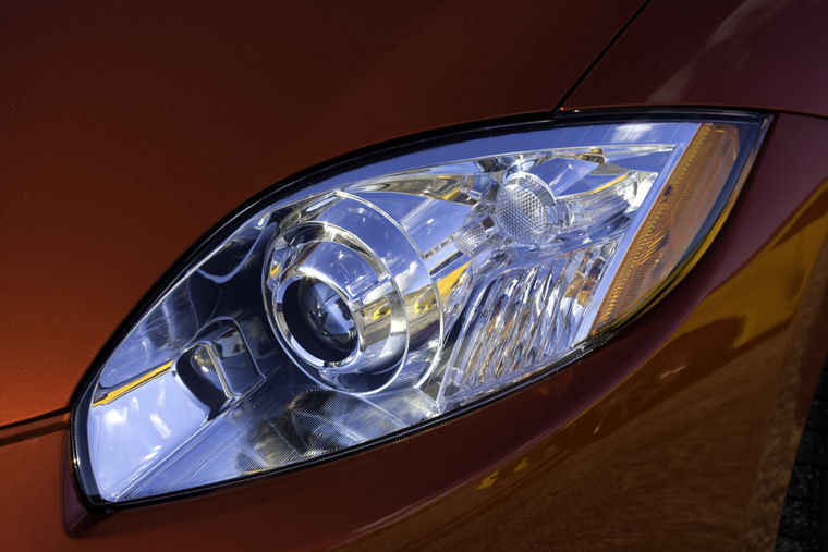 2009 Mitsubishi Eclipse Spyder GT Headlight Picture