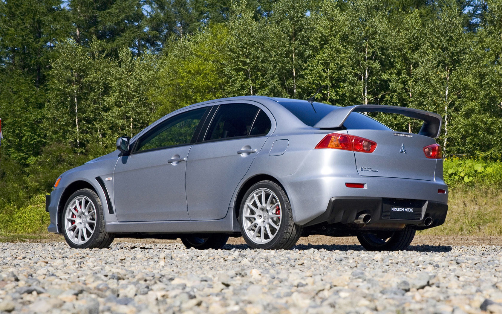 Mitsubishi Lancer Desktop Wallpaper