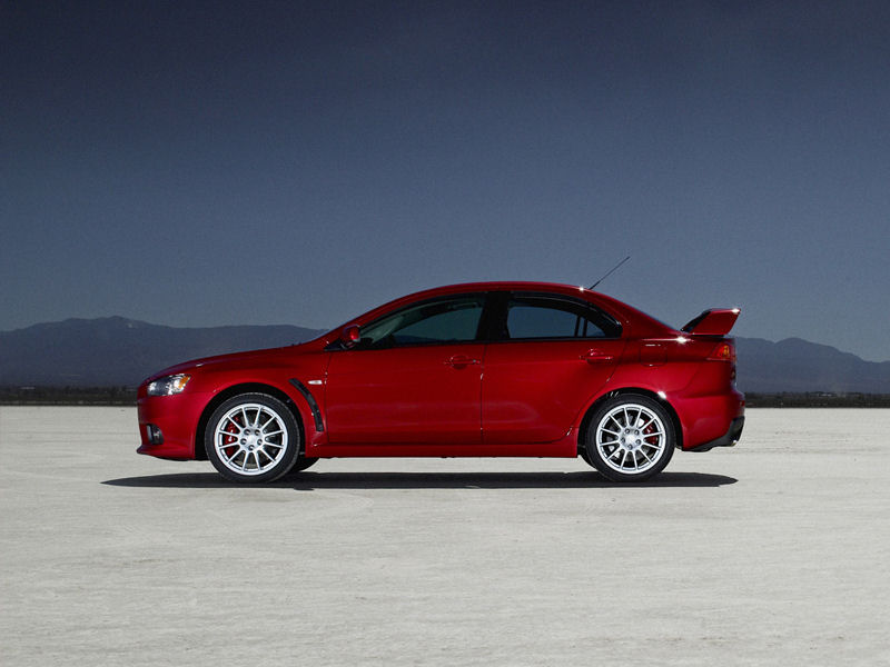 Mitsubishi Lancer Desktop Wallpaper