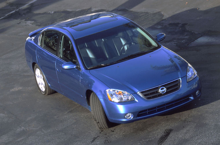 2004 Nissan Altima 3.5 SE Picture