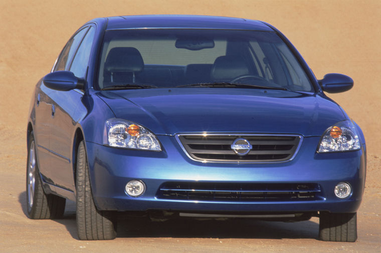 2004 Nissan Altima 3.5 SE Picture