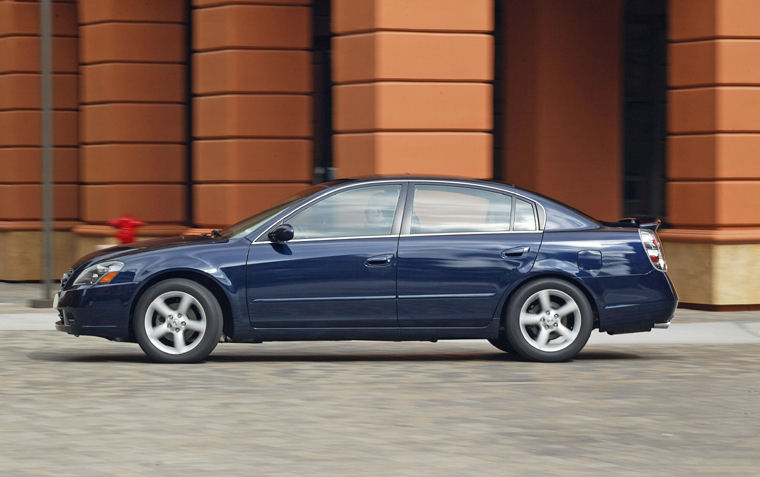 2005 Nissan Altima 3.5 SE Picture