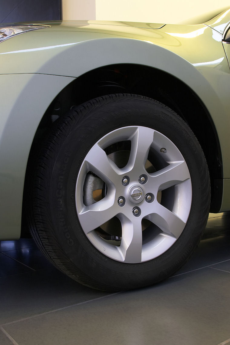 2008 Nissan Altima Hybrid Rim Picture