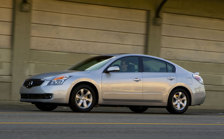 2008 Nissan Altima 3.5 SL Picture