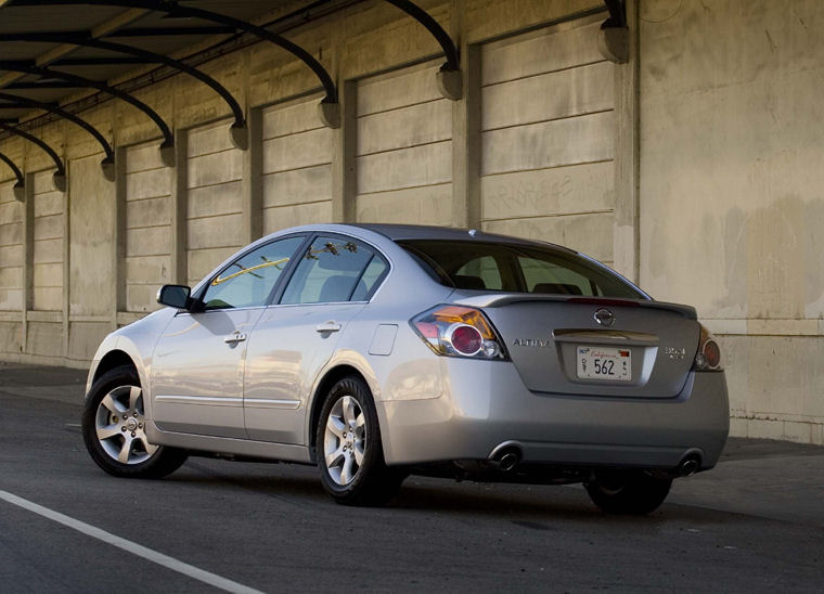 2009 Nissan Altima 3.5 SL Picture