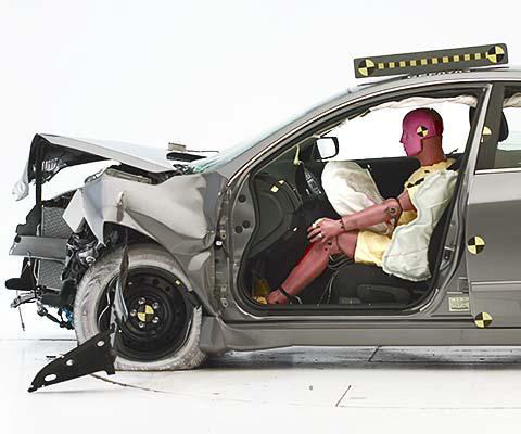 2009 Nissan Altima IIHS Frontal Impact Crash Test Picture