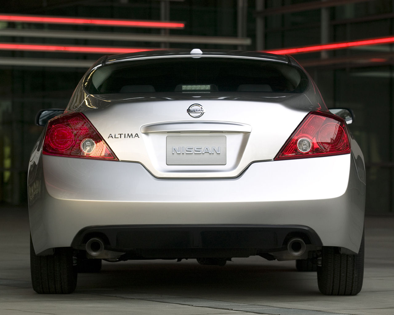 Nissan Altima Desktop Wallpaper