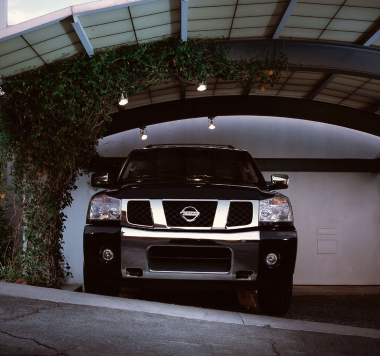 2004 Nissan Pathfinder Armada Picture