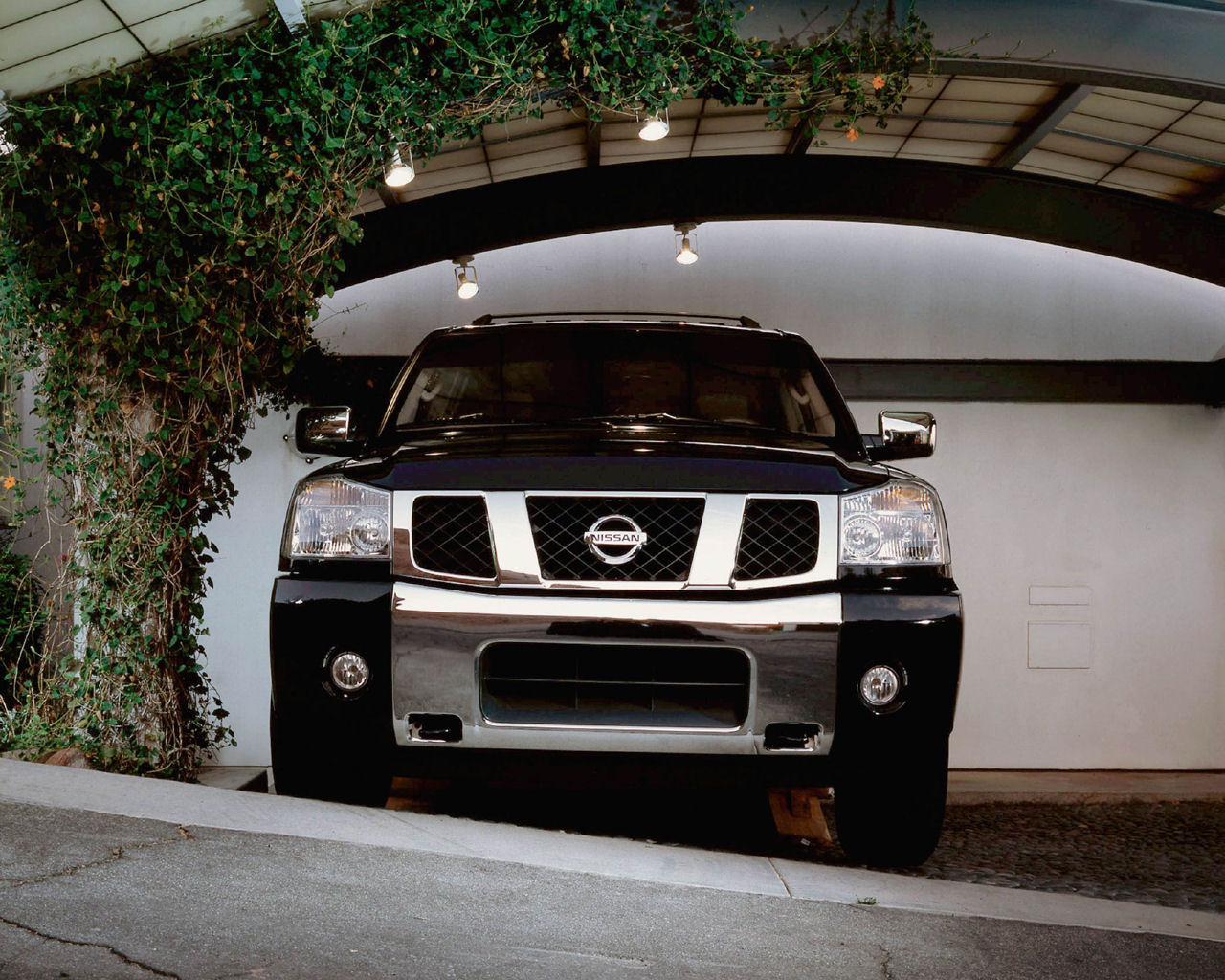 Nissan Armada Desktop Wallpaper