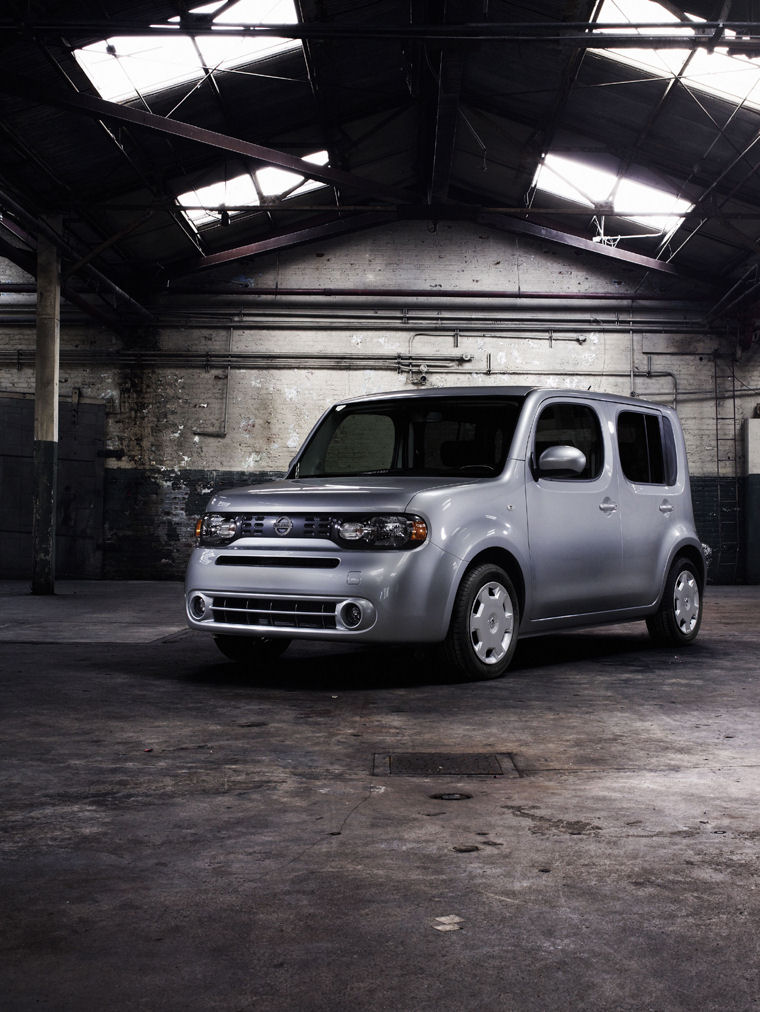 2009 Nissan Cube Picture