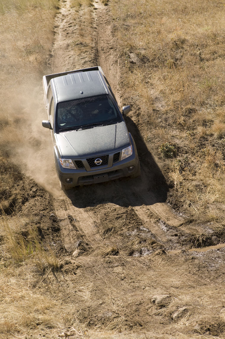 2009 Nissan Frontier Crew Cab PRO-4X Picture