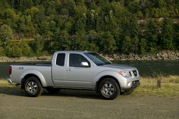 2009 Nissan Frontier King Cab PRO-4X Picture