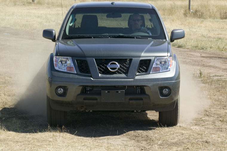 2009 Nissan Frontier Crew Cab PRO-4X Picture